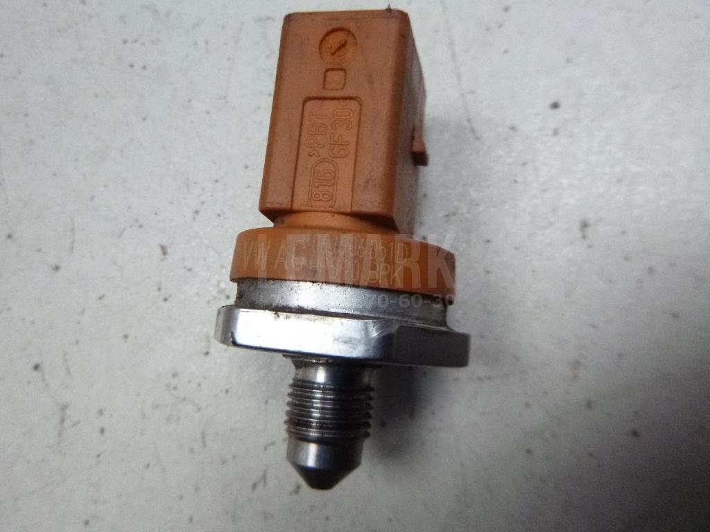 Датчик давления топлива