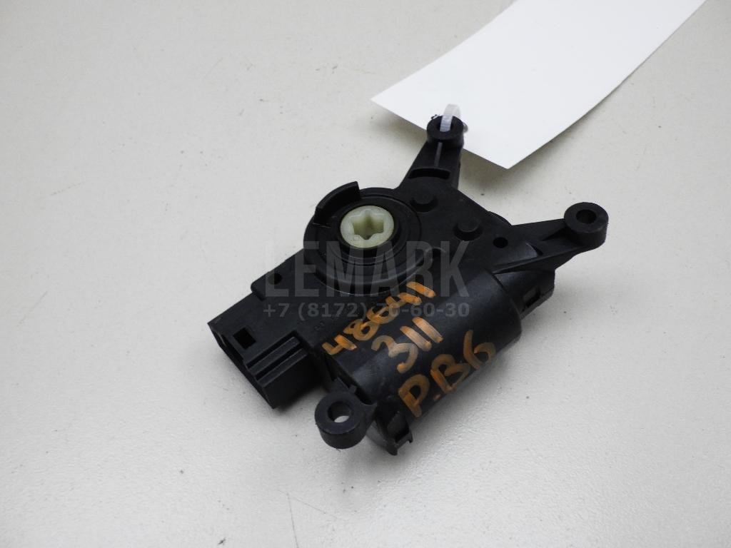 Моторчик заслонки отопителя