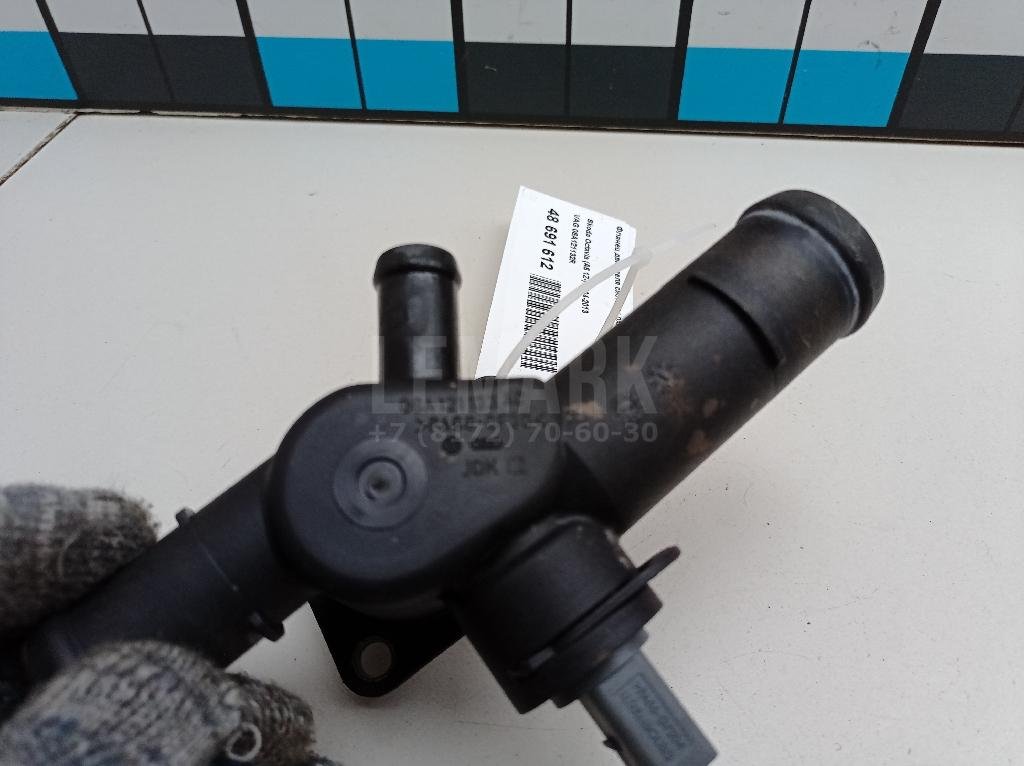 Фланец двигателя системы охлаждения