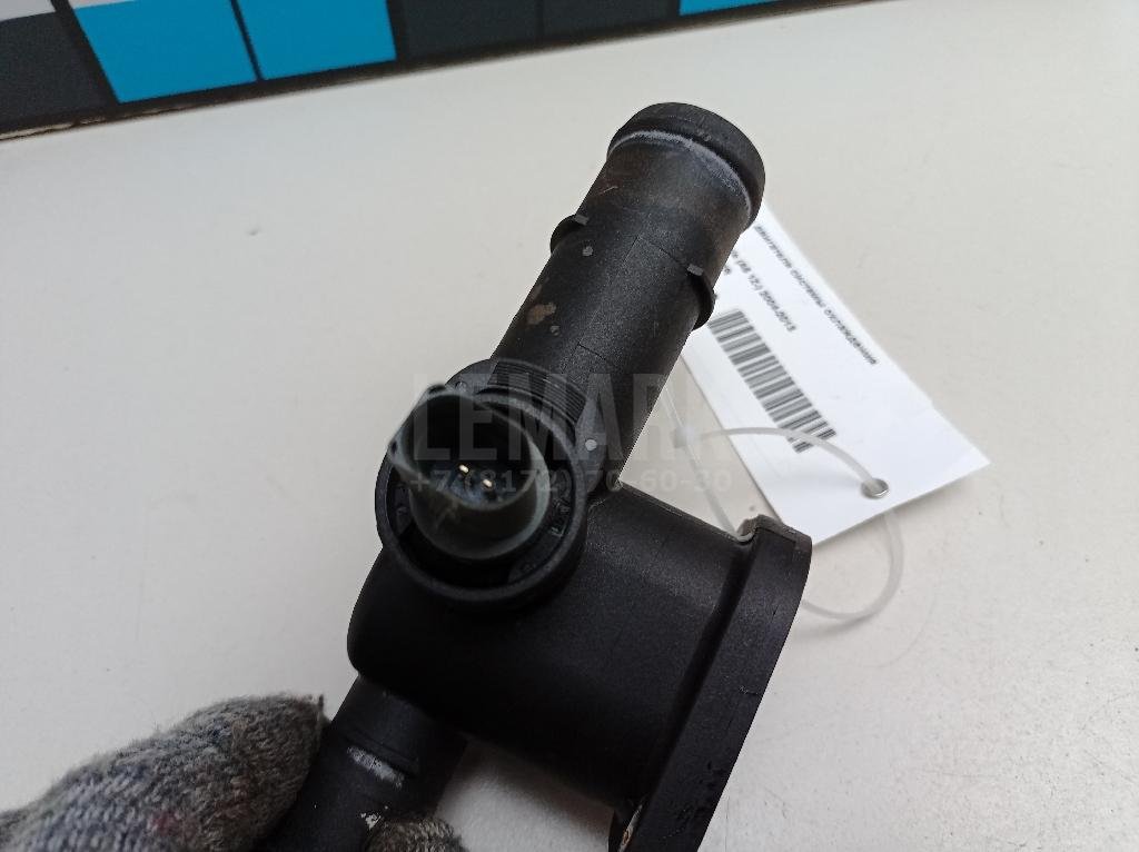 Фланец двигателя системы охлаждения