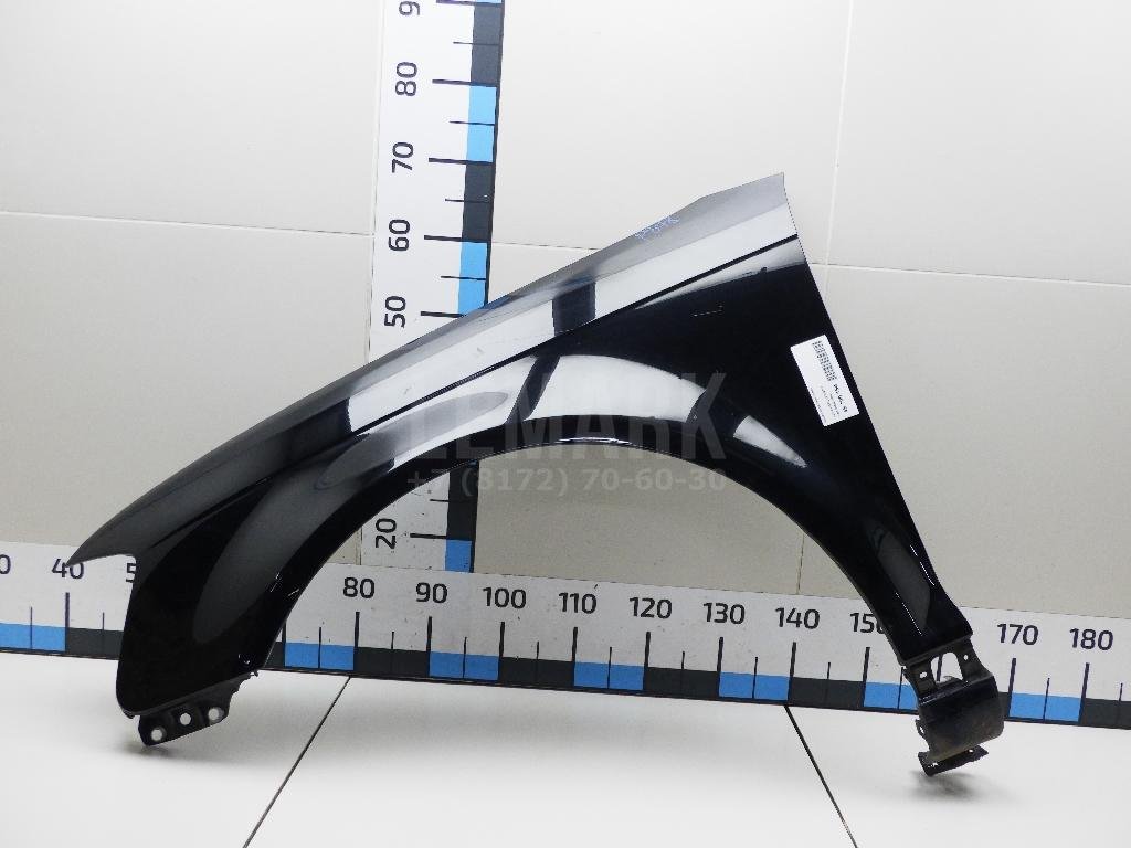 Крыло переднее левое