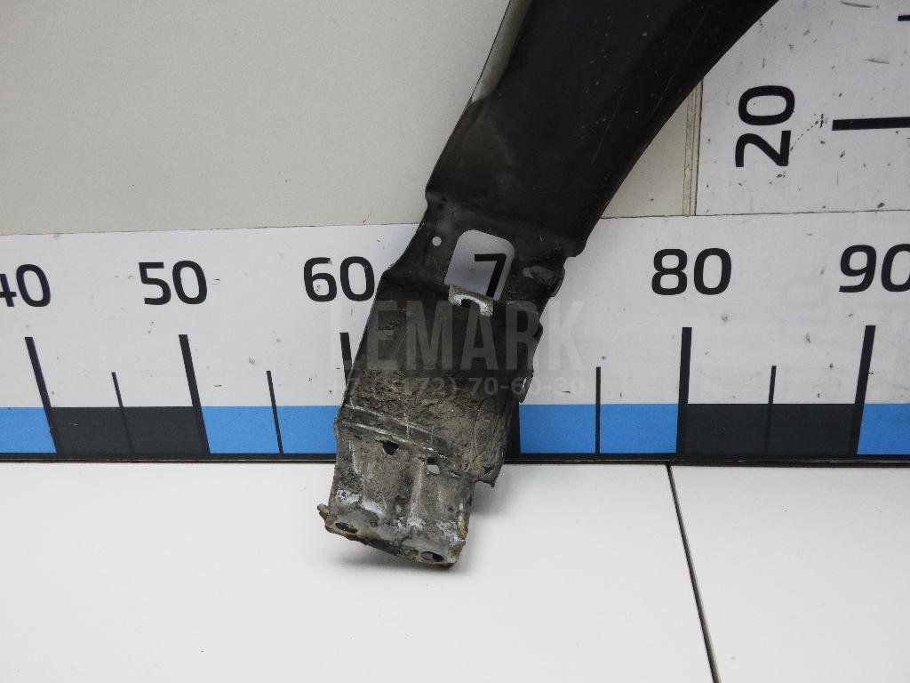 Крыло переднее левое