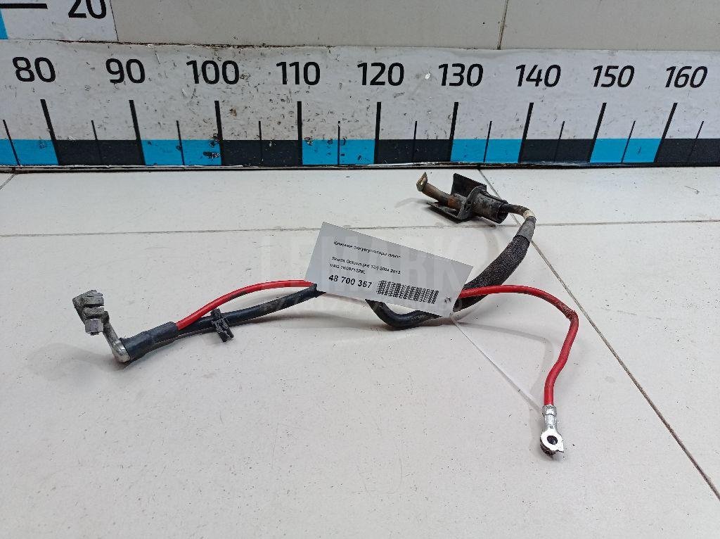 Клемма аккумулятора плюс