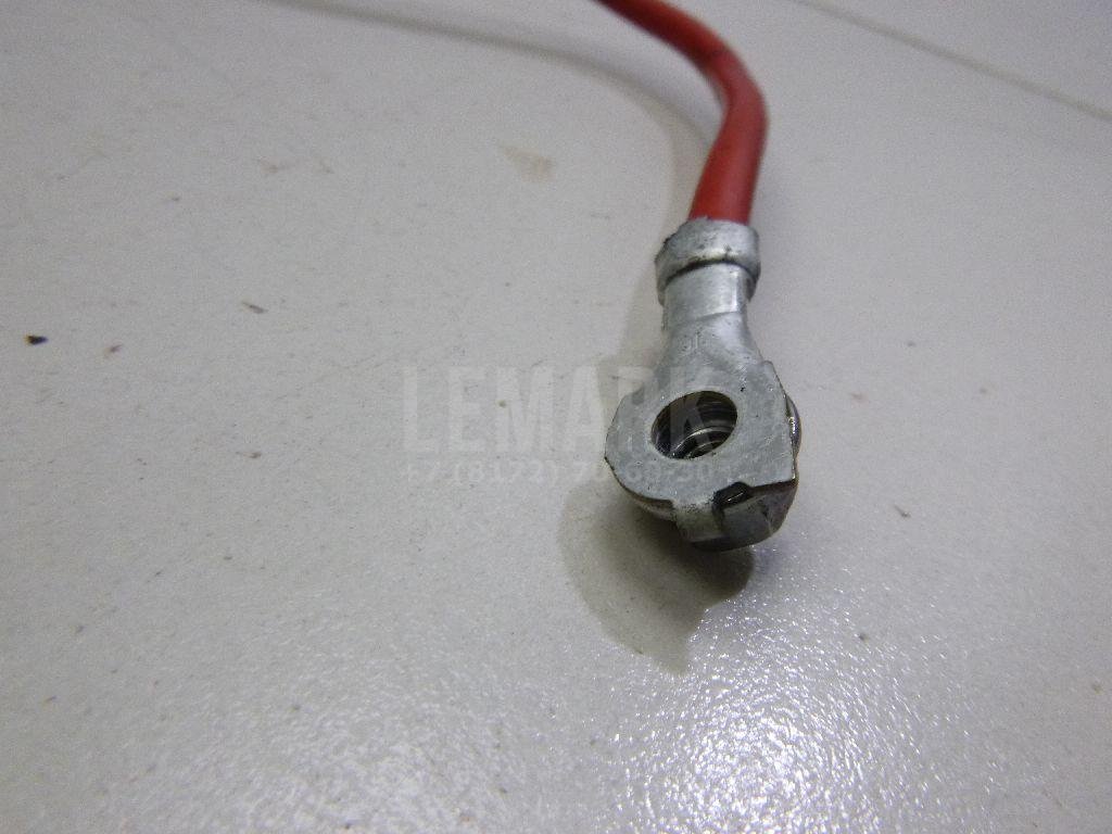 Клемма аккумулятора плюс