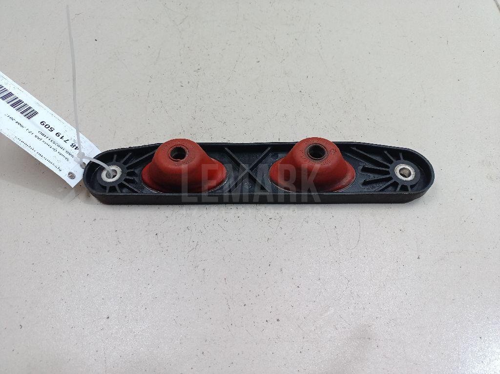 Кронштейн глушителя