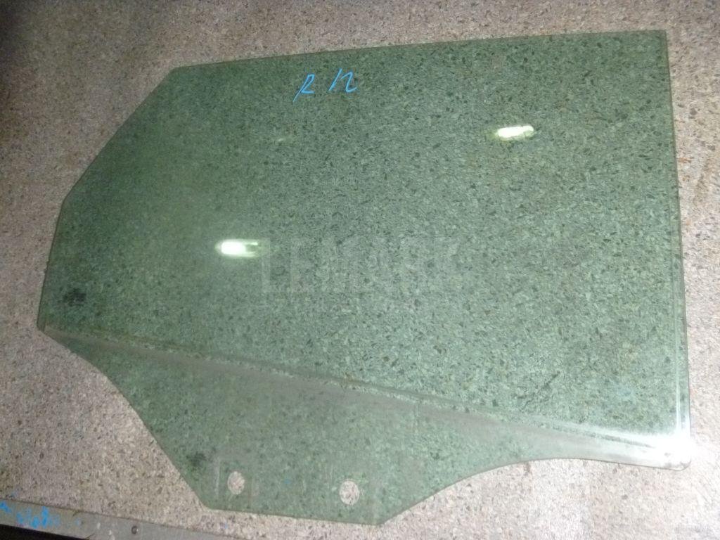 Стекло двери задней правой