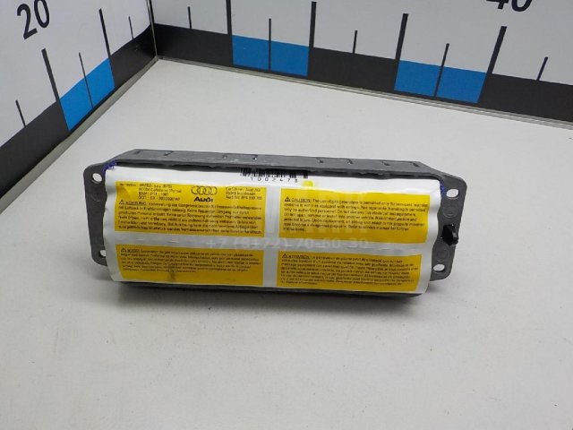 Подушка безопасности пассажирская (в торпедо)