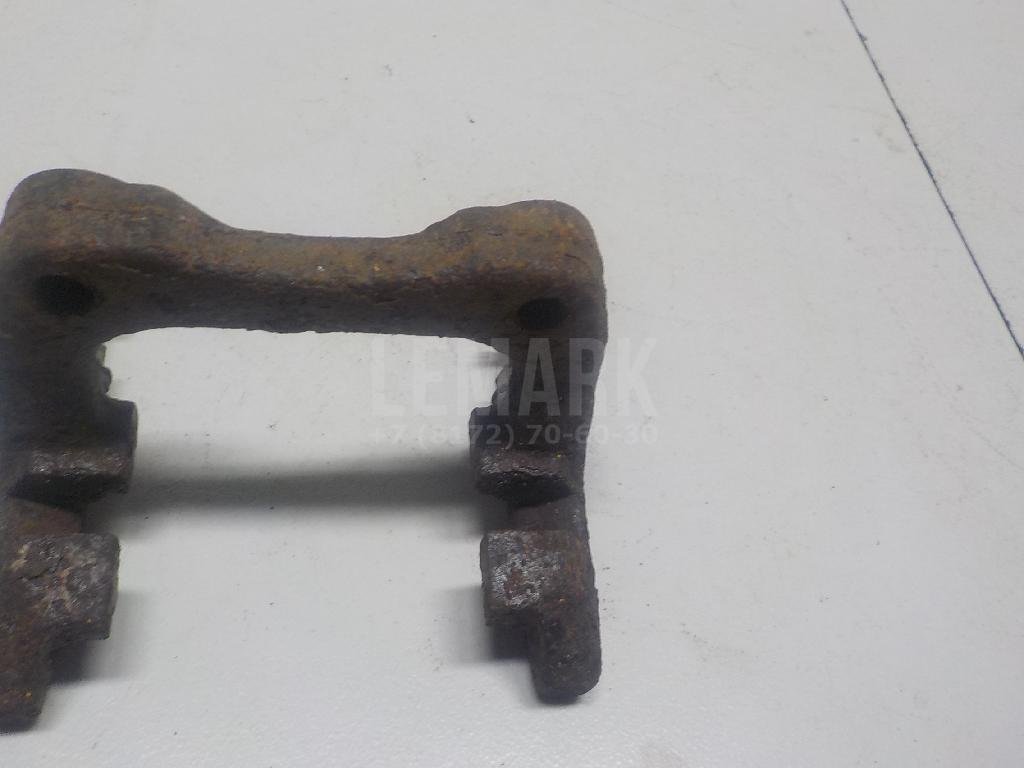 Скоба суппорта заднего