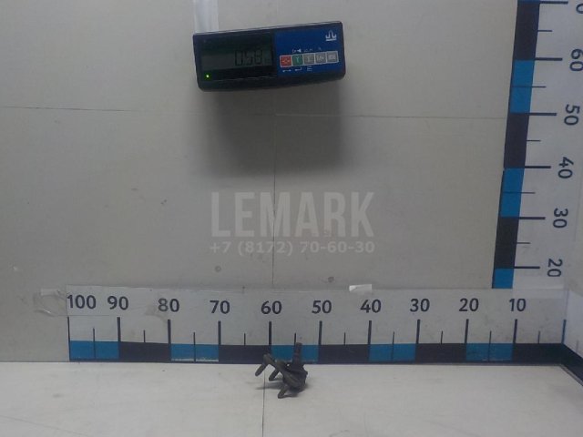 Опора шаровая левая передней подвески