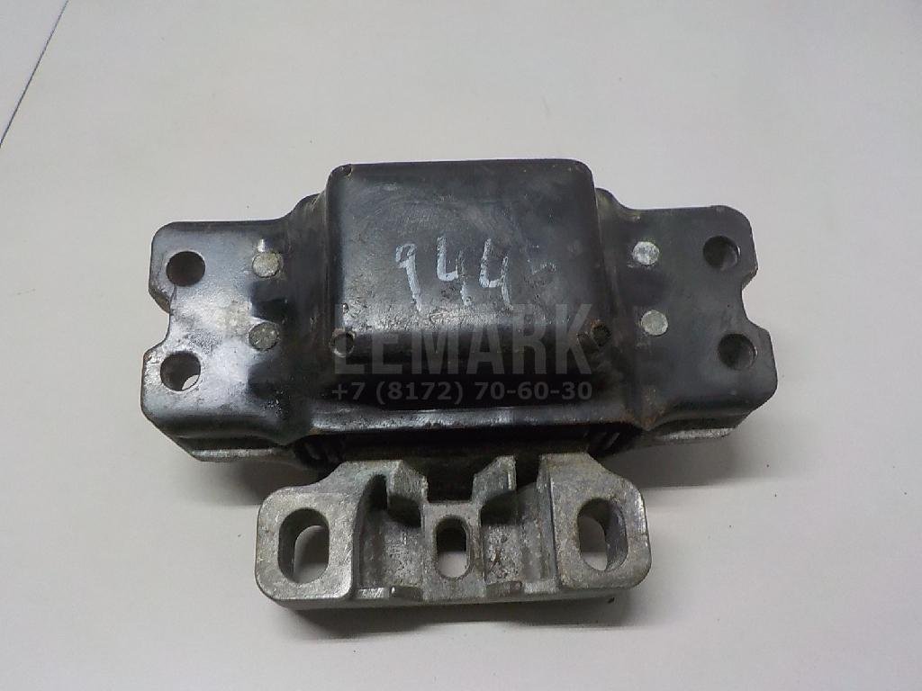 Опора двигателя левая