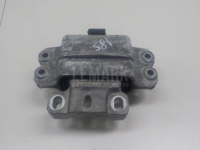 Опора двигателя левая