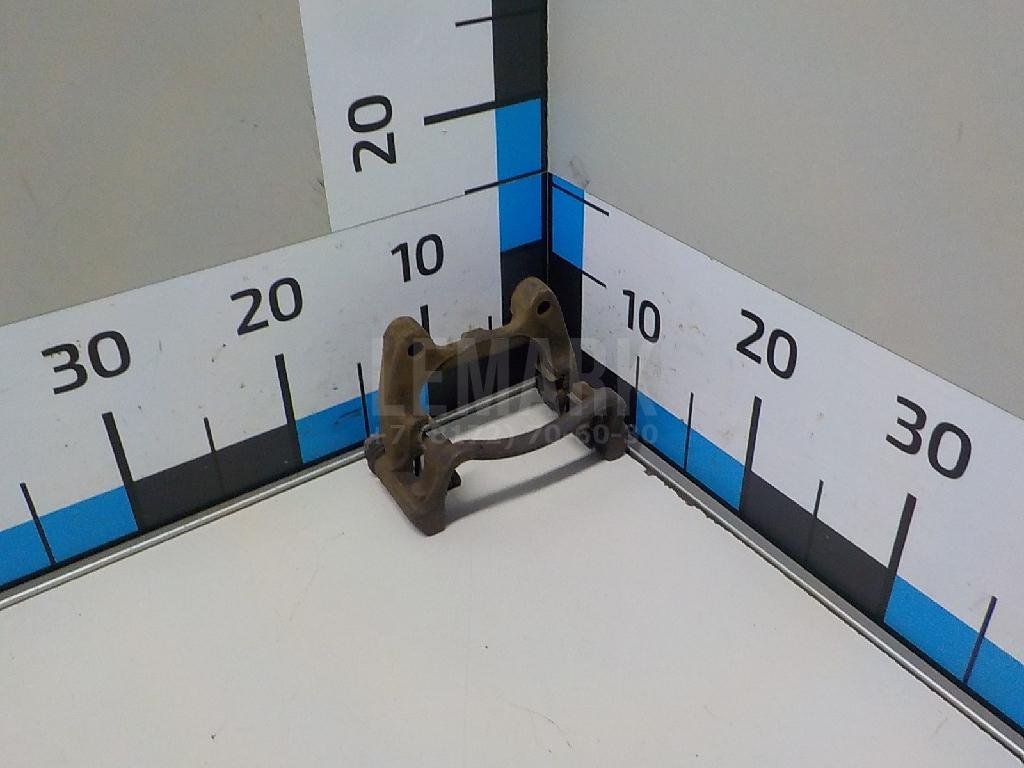 Скоба суппорта заднего