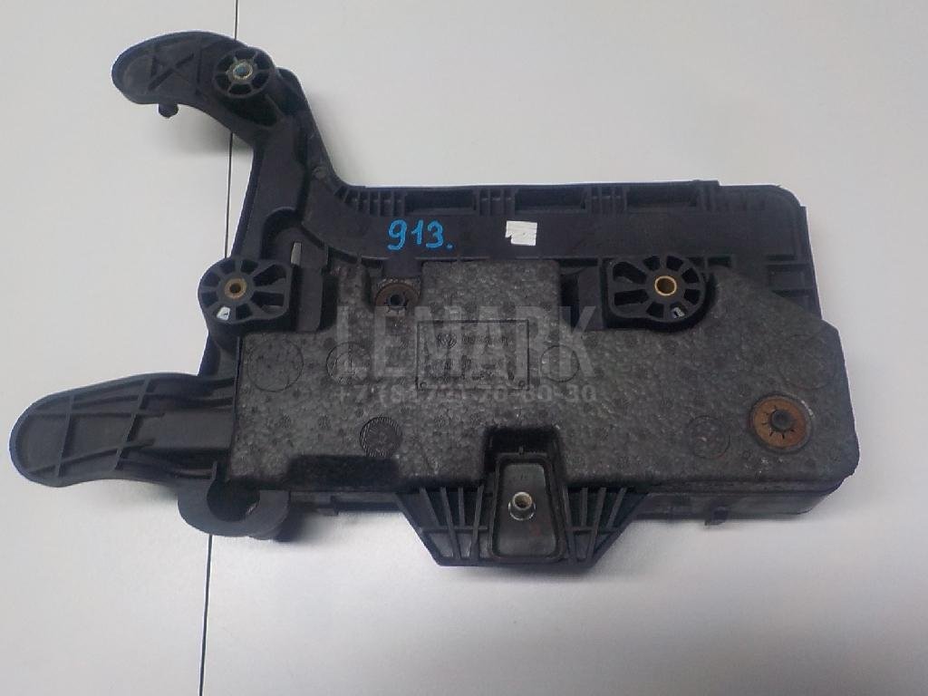 Крепление АКБ (корпус/подставка)