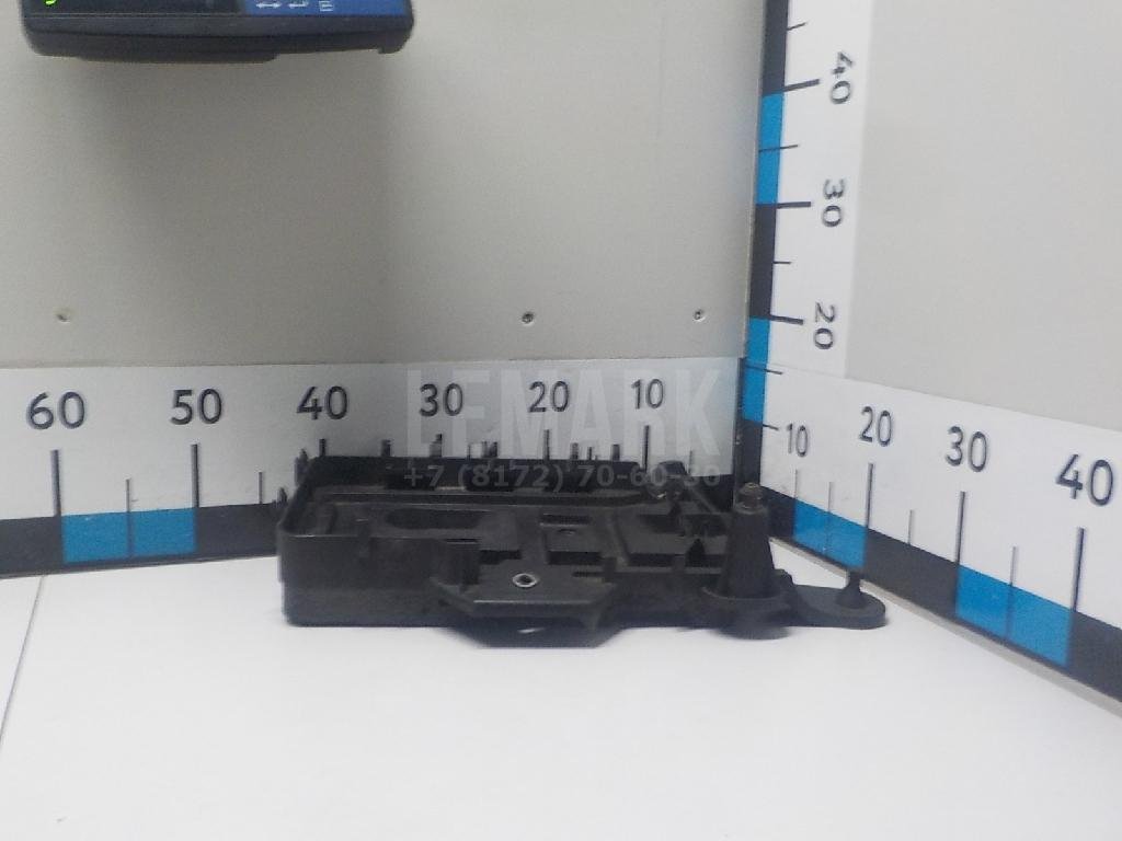 Крепление АКБ (корпус/подставка)