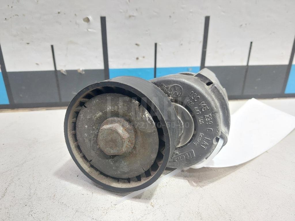 Натяжитель ремня