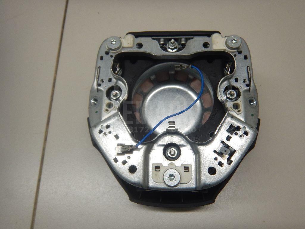 Крышка подушки безопасности (в рулевое колесо)