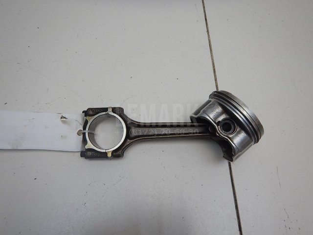 Поршень с шатуном