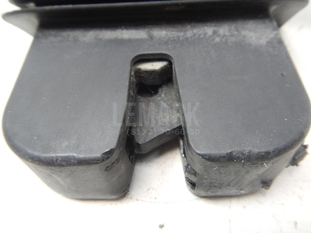 Замок багажника