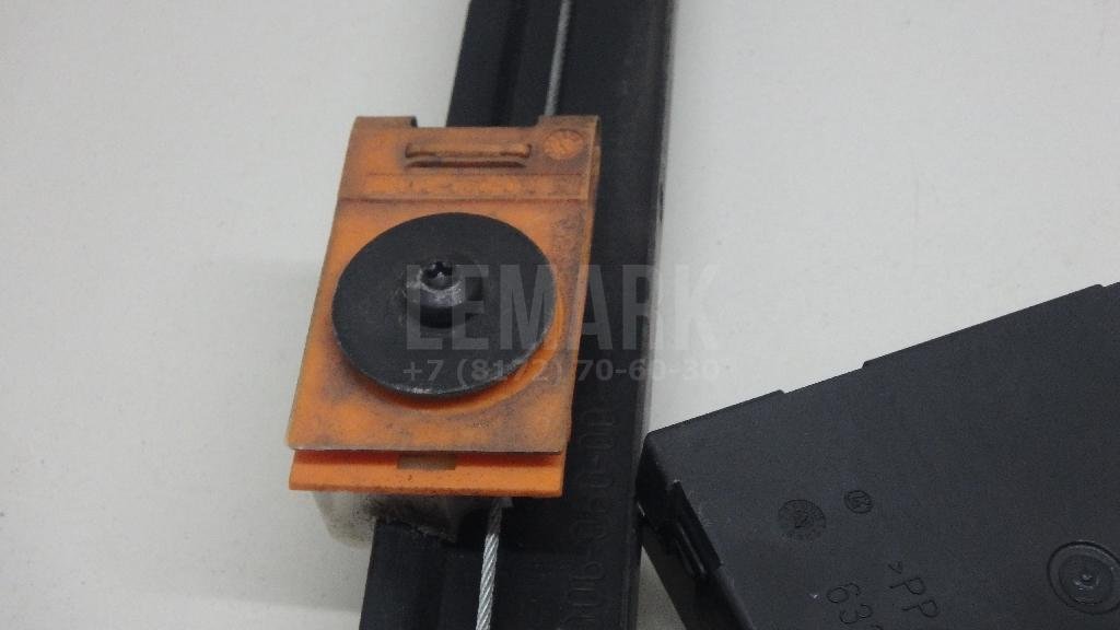 Стеклоподъемник электр. передний правый