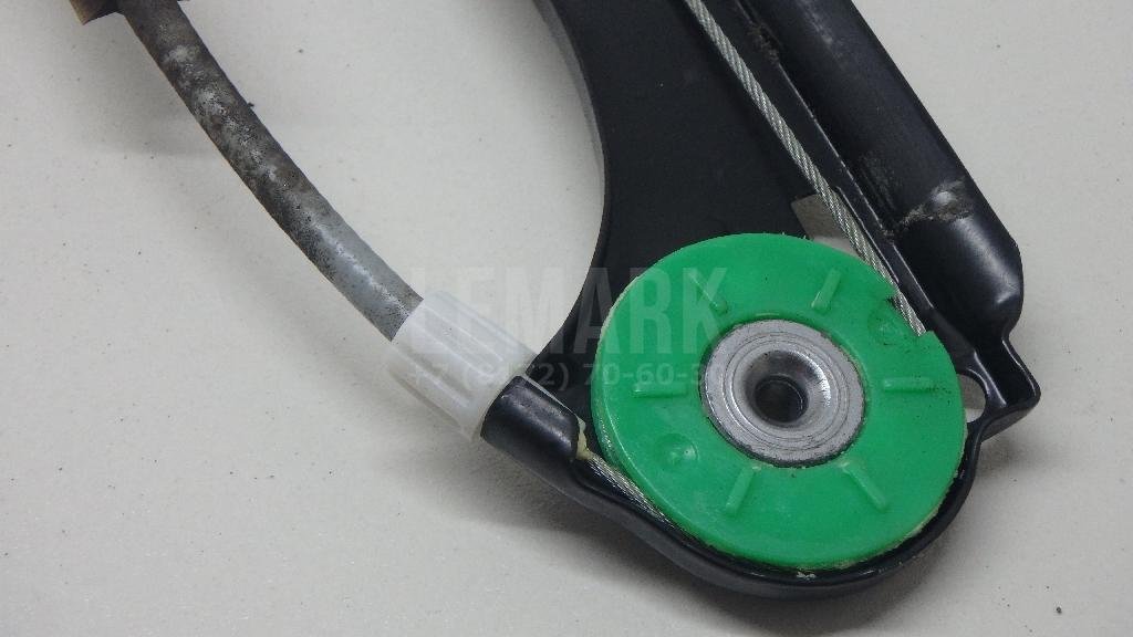 Стеклоподъемник электр. передний правый