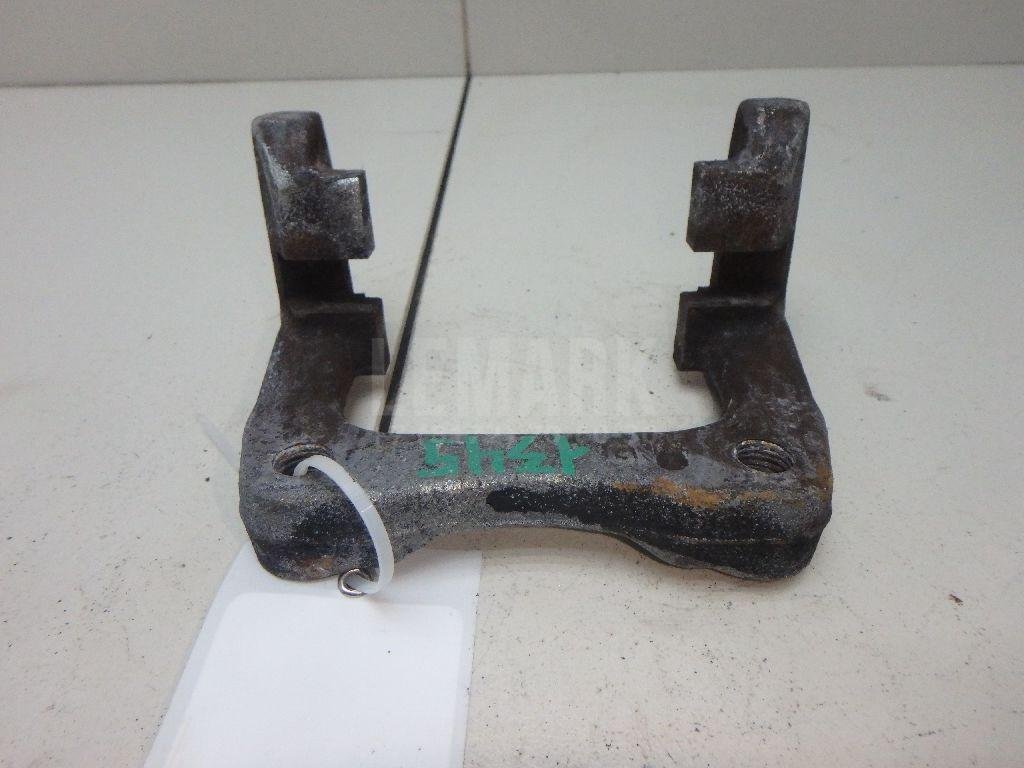 Скоба суппорта заднего