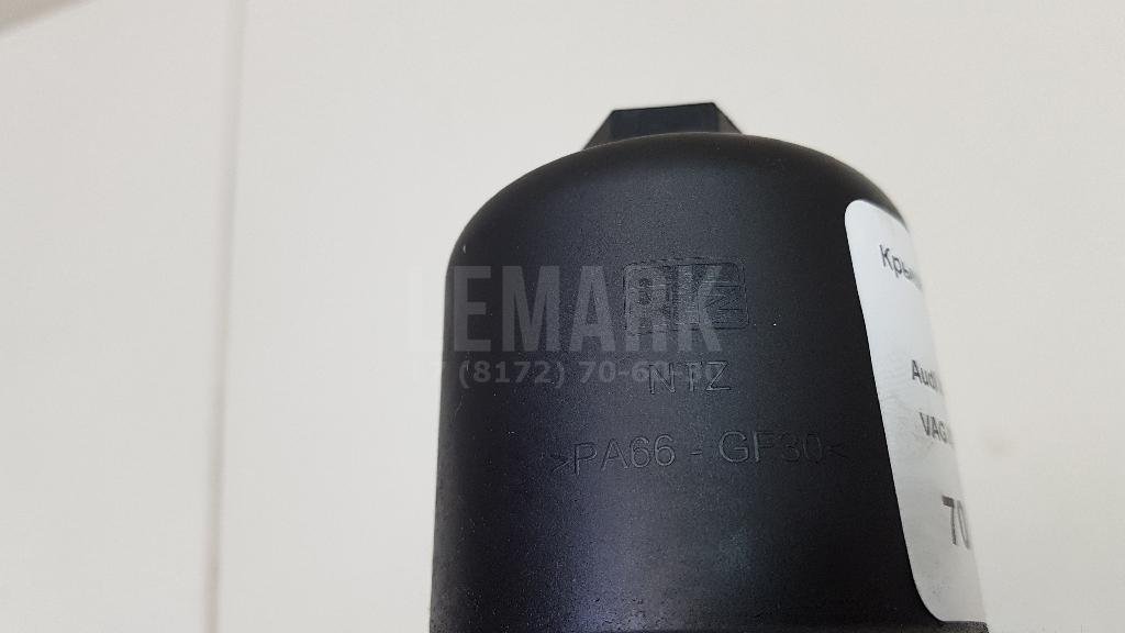 Крышка масляного фильтра