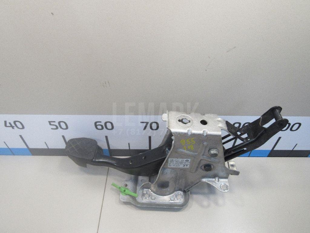 Педаль тормоза