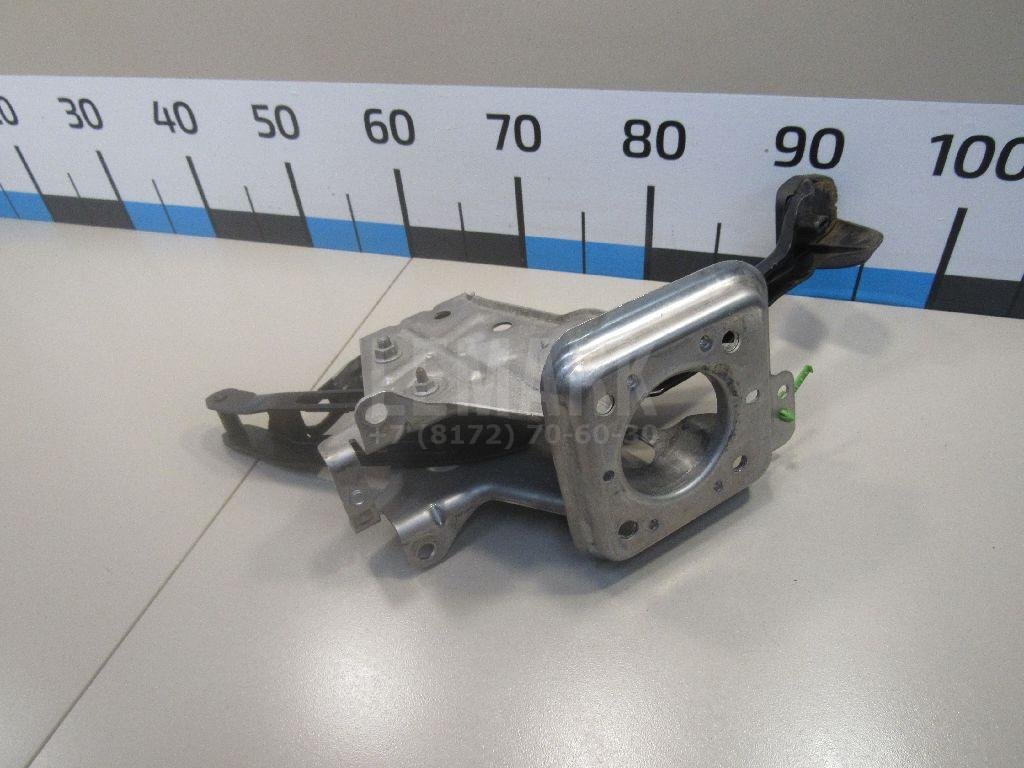 Педаль тормоза