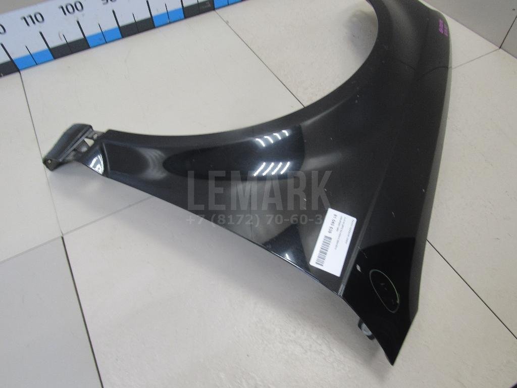 Крыло переднее левое