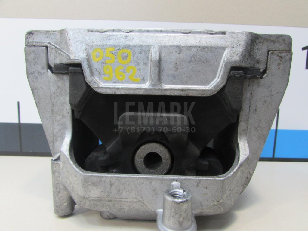 Опора двигателя правая