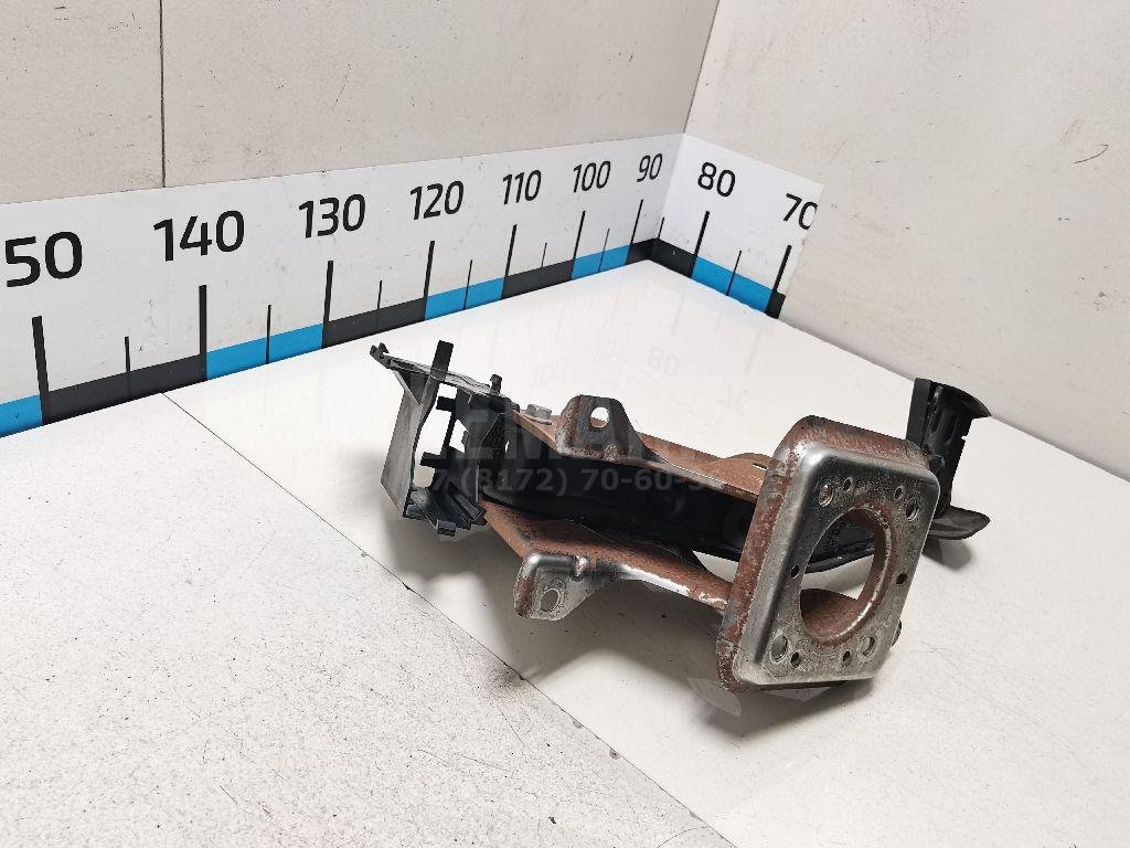 Педаль тормоза