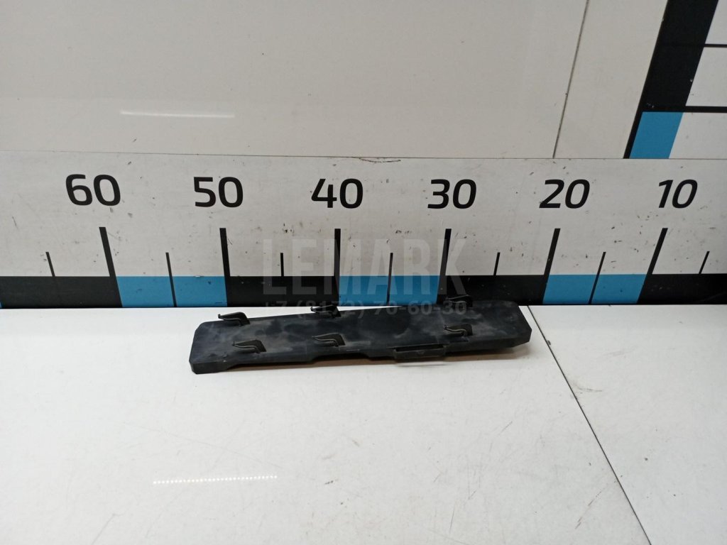 Крышка салонного фильтра