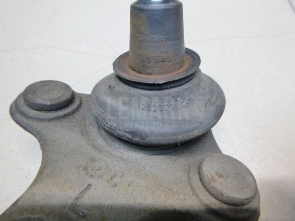 Опора шаровая левая передней подвески