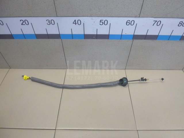 Трос открывания передней двери