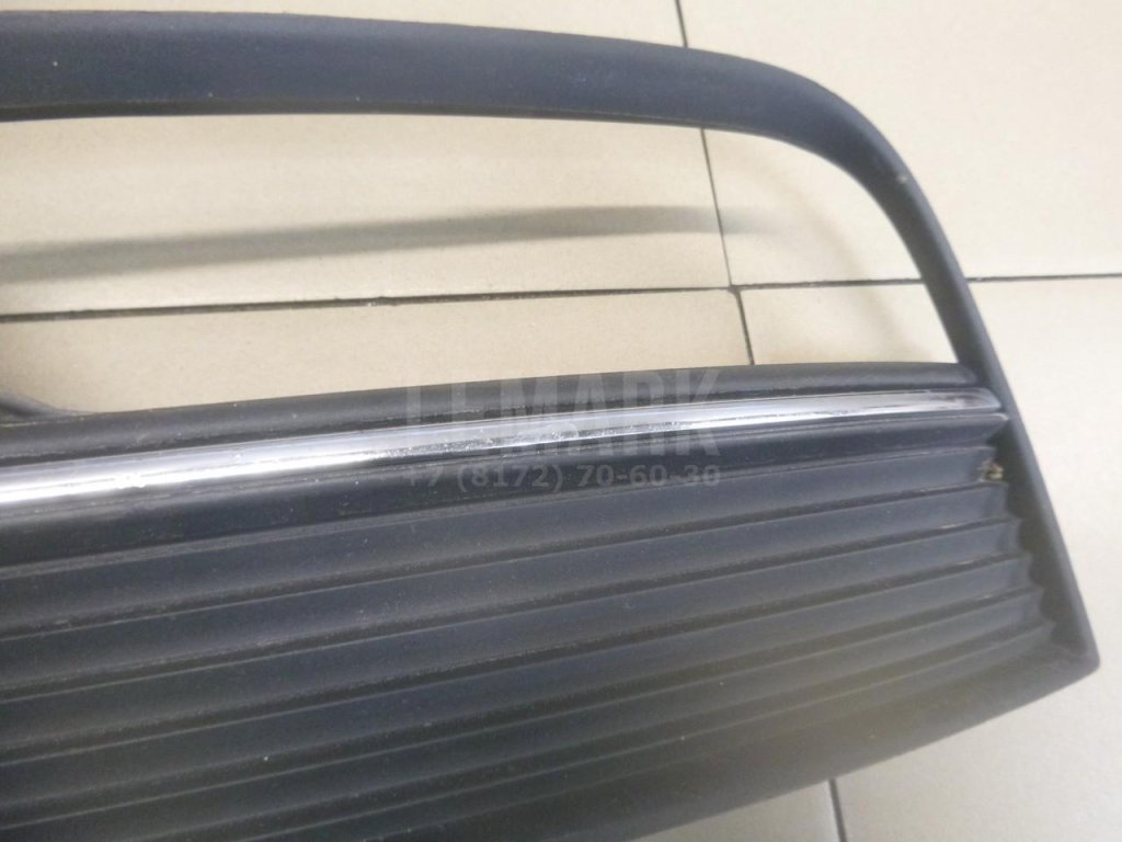 Решетка в бампер левая