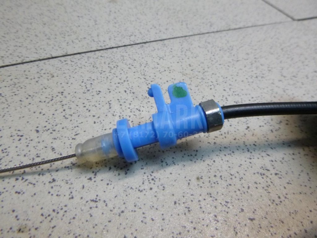 Трос открывания передней двери