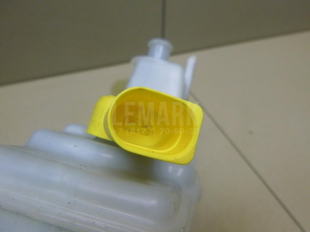 Бачок главного тормозного цилиндра