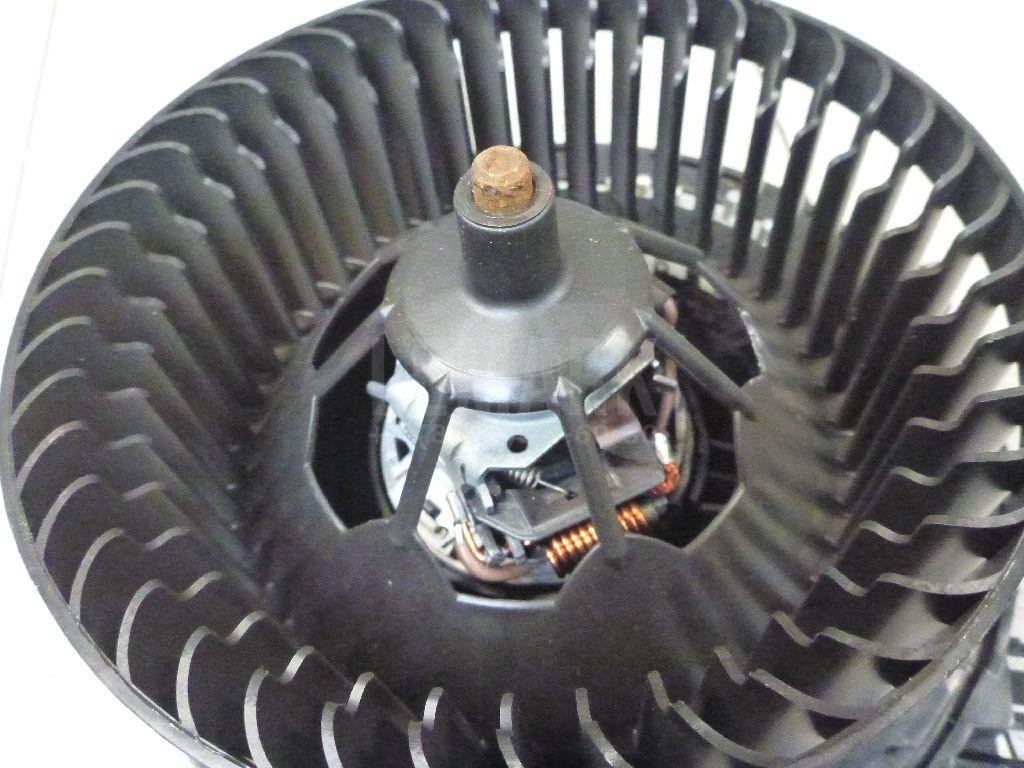 Моторчик отопителя