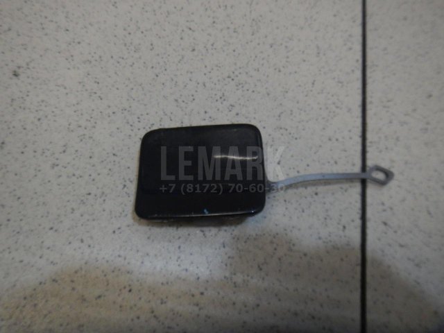 Заглушка буксировочного крюка