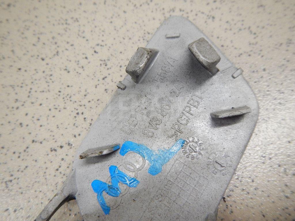 Заглушка буксировочного крюка