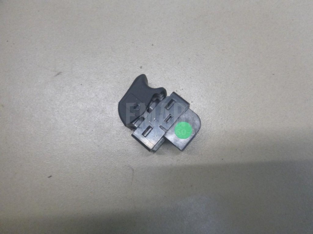 Кнопка стеклоподъемника