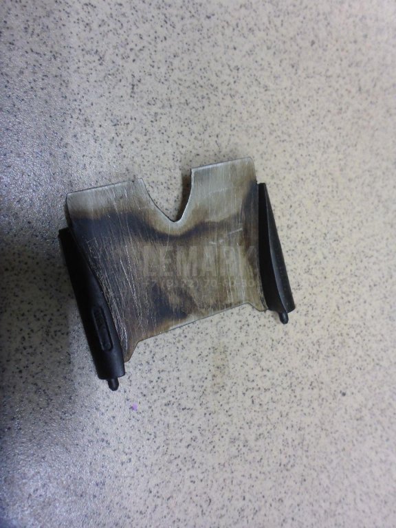 Заглушка впускного коллектора