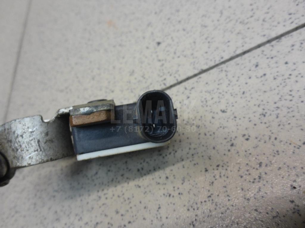 Клемма аккумулятора минус