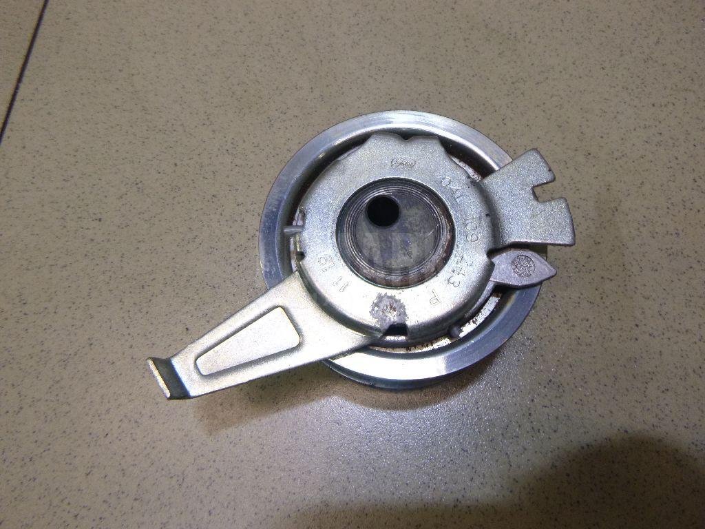 Ролик-натяжитель ремня ГРМ