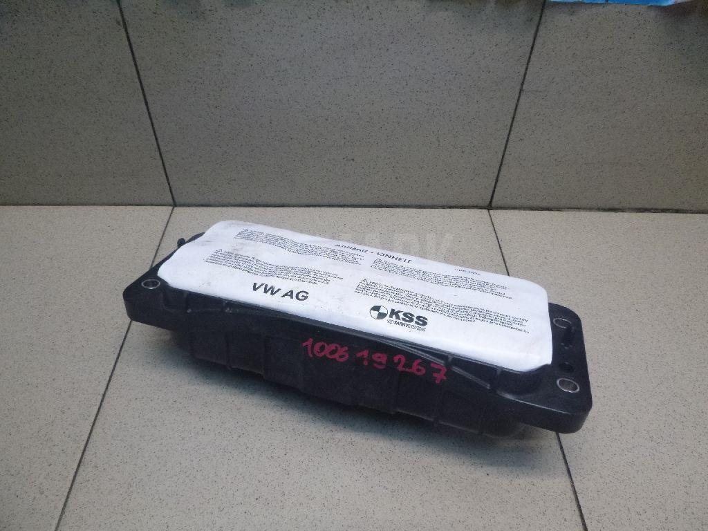 Подушка безопасности пассажирская (в торпедо)