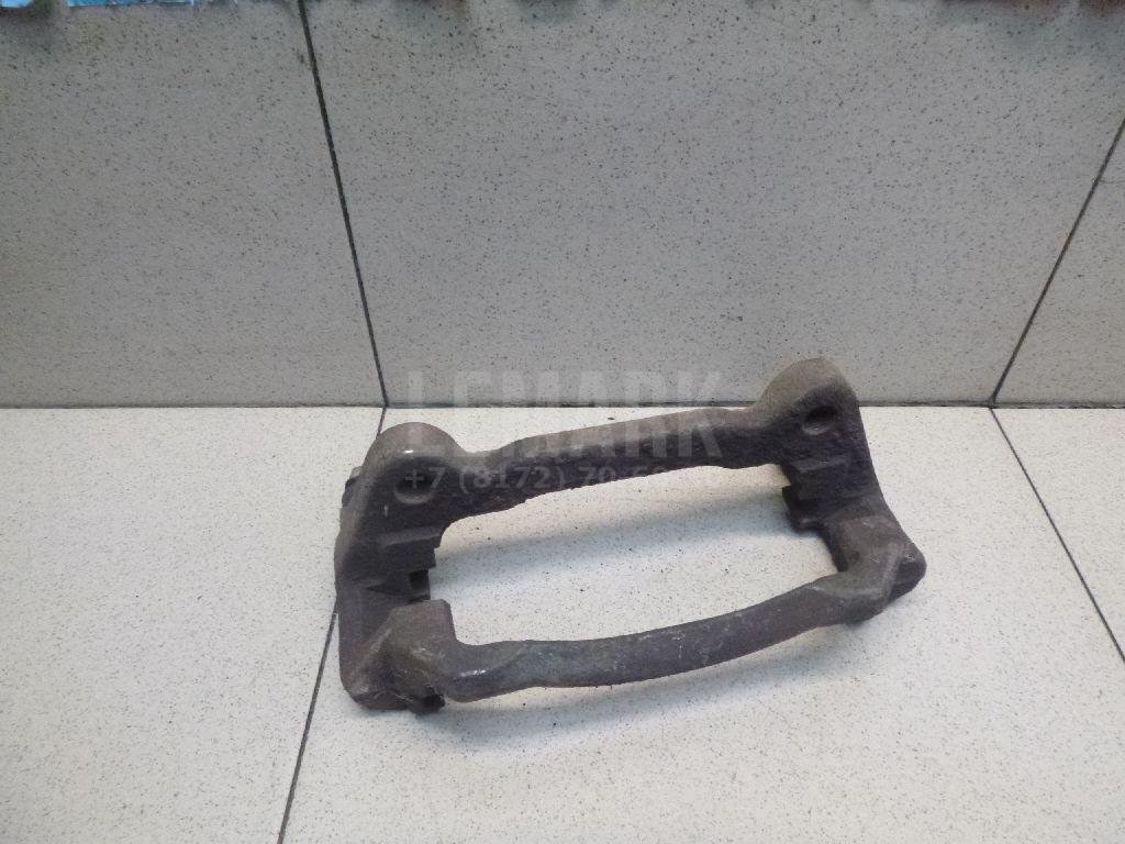 Скоба суппорта переднего левого