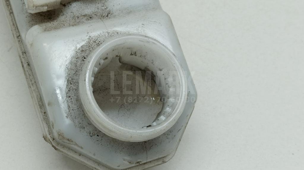 Бачок главного тормозного цилиндра