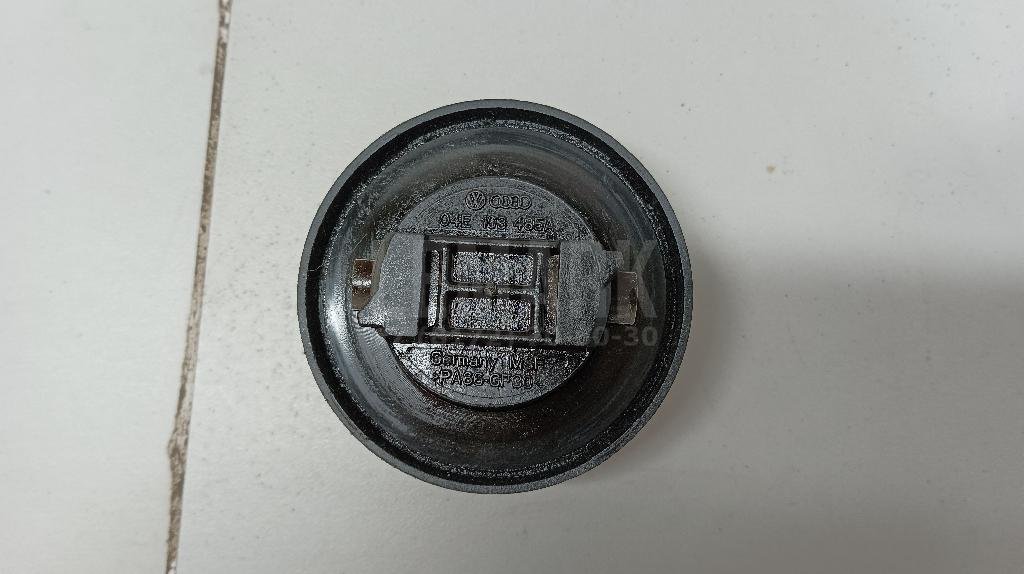 Крышка маслозаливной горловины