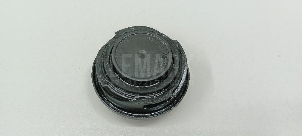 Крышка маслозаливной горловины