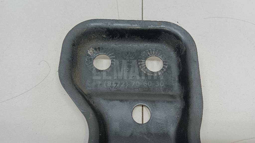 Кронштейн передней балки